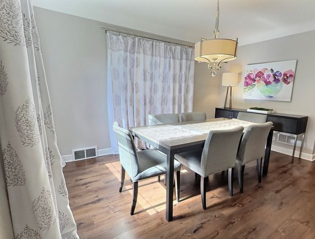 10711 S Artesian Avenue, Chicago, IL 60655