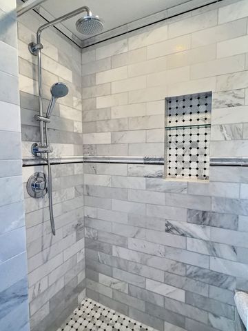 10711 S Artesian Avenue, Chicago, IL 60655
