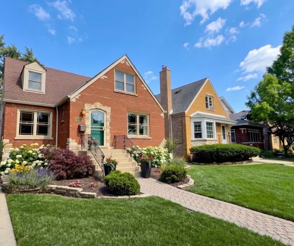 10711 S Artesian Avenue, Chicago, IL 60655