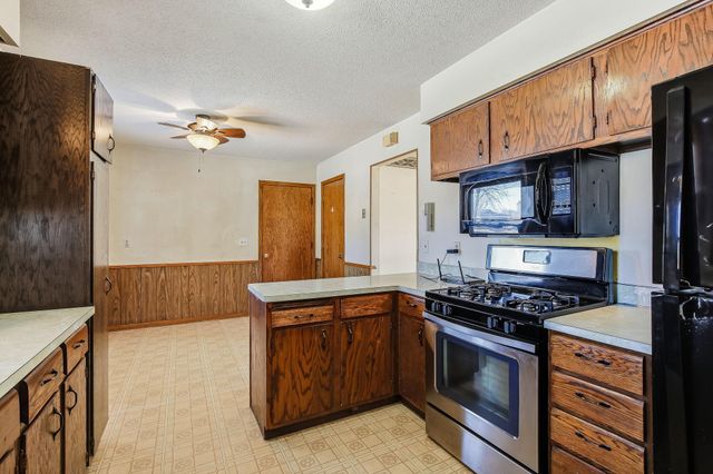 641 119th Avenue NE, Blaine, MN 55434