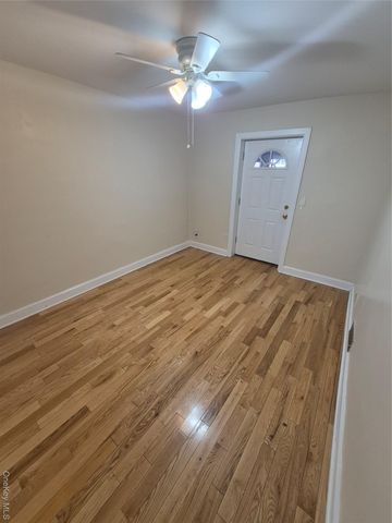 923 E 227th Street, Bronx, NY 10466