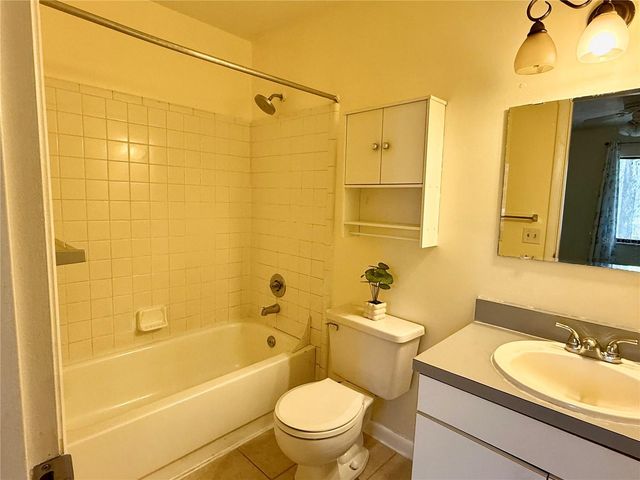 2735 SW 35TH PLACE 1604, Gainesville, FL 32608