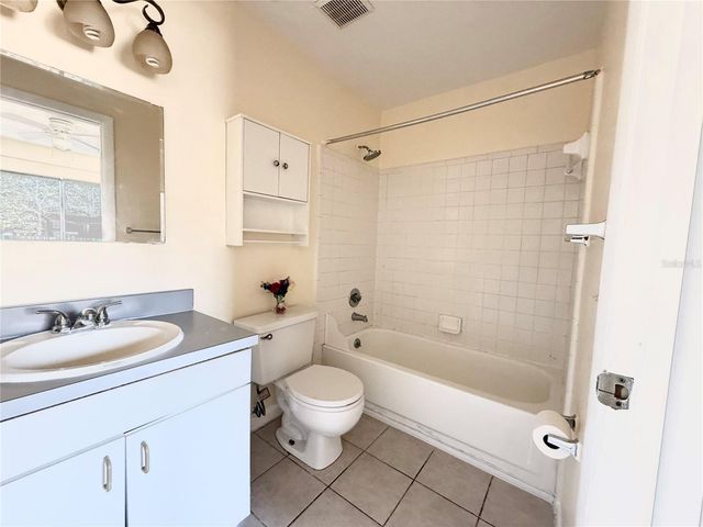 2735 SW 35TH PLACE 1604, Gainesville, FL 32608