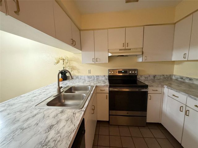 2735 SW 35TH PLACE 1604, Gainesville, FL 32608