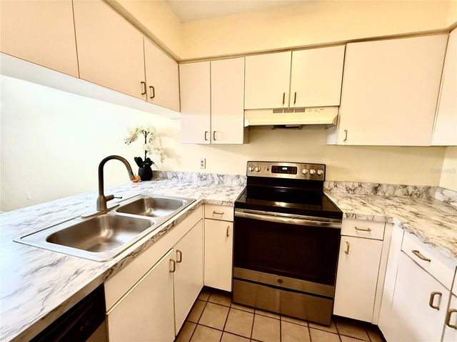 2735 SW 35TH PLACE 1604, Gainesville, FL 32608