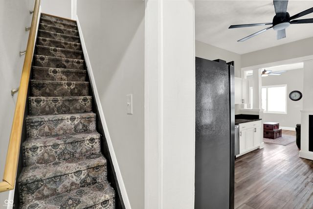 1300 S B Street, Elwood, IN 46036