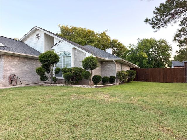 2530 Stresa Lane, Grand Prairie, TX 75052