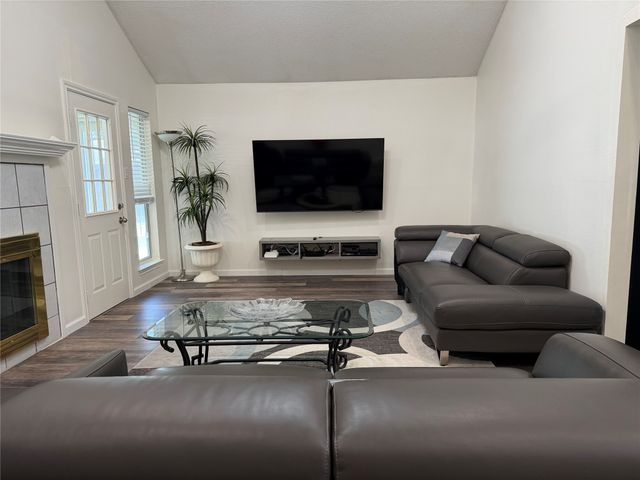 2530 Stresa Lane, Grand Prairie, TX 75052