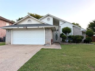 2530 Stresa Lane, Grand Prairie, TX 75052