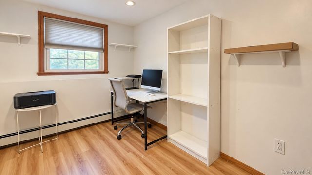 28 Pike Place, Mahopac, NY 10541