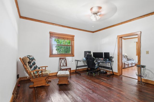 114 Main Street, Holland, IA 50642