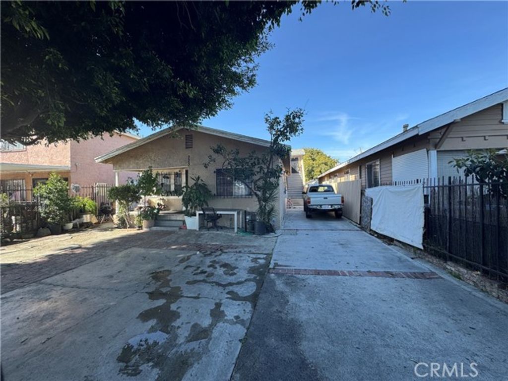 223 E 55th, Los Angeles, CA 90011