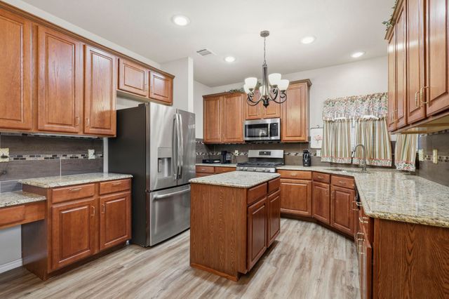 1313 Round Pen Run, Fort Worth, TX 76052