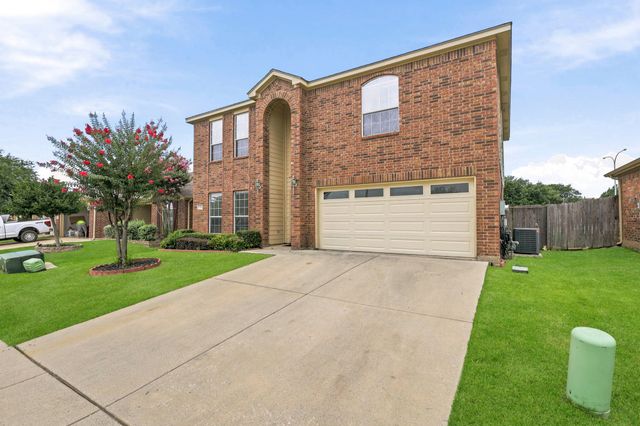 1313 Round Pen Run, Fort Worth, TX 76052