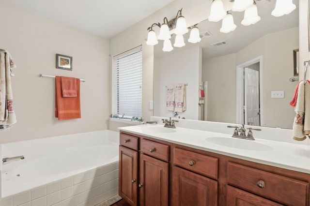 1313 Round Pen Run, Fort Worth, TX 76052