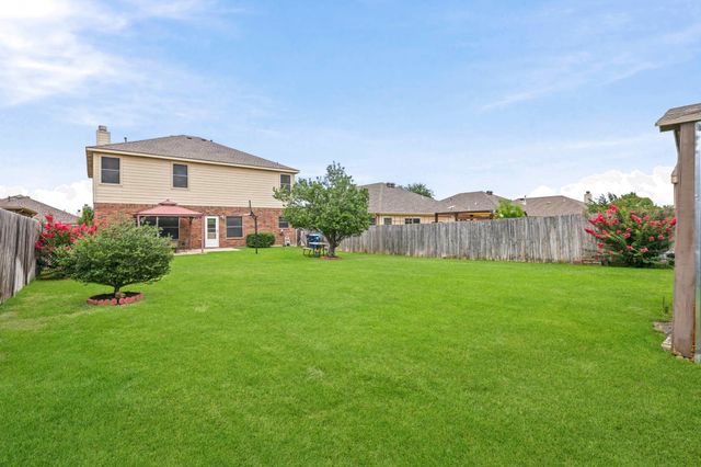1313 Round Pen Run, Fort Worth, TX 76052