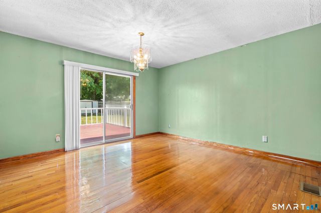 270 Clifton Street, New Haven, CT 06513