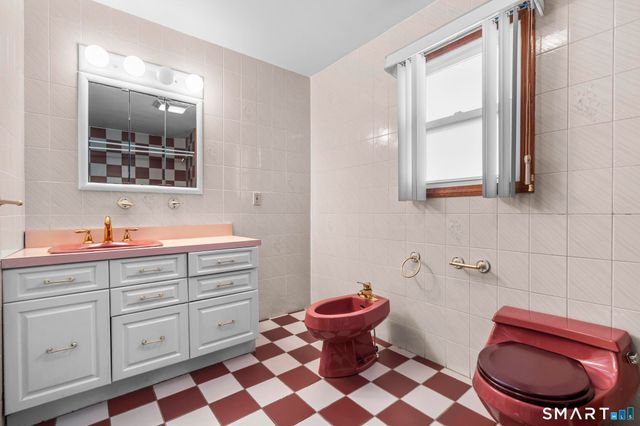 270 Clifton Street, New Haven, CT 06513