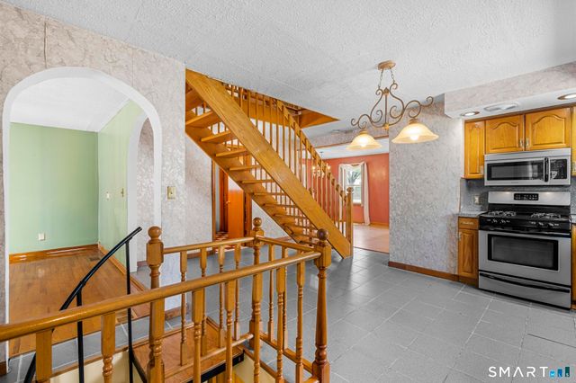 270 Clifton Street, New Haven, CT 06513