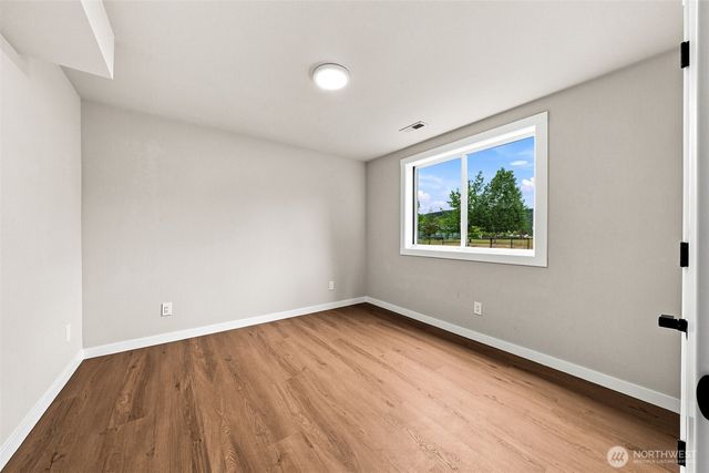 1795 E Mason Avenue, Buckley, WA 98321