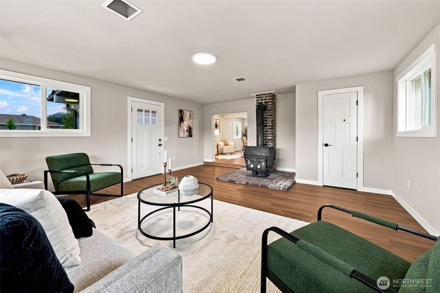 1795 E Mason Avenue, Buckley, WA 98321