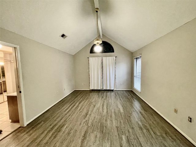 8215 Sean Park Court, Houston, TX 77095