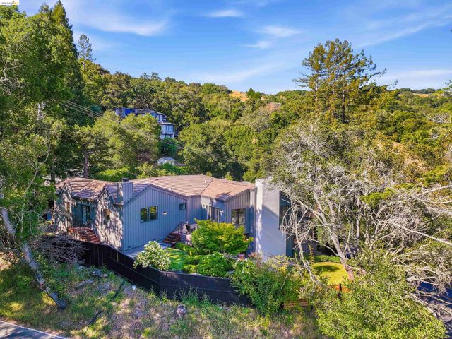 4120 Happy Valley Rd, Lafayette, CA 94549