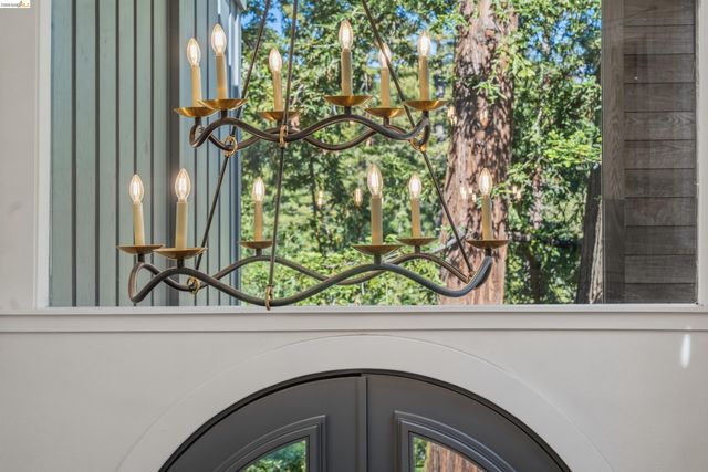 4120 Happy Valley Rd, Lafayette, CA 94549