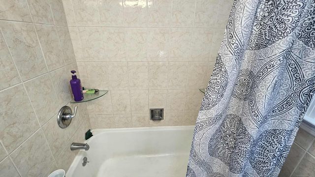 20 Goodwin Park Road, Wethersfield, CT 06109