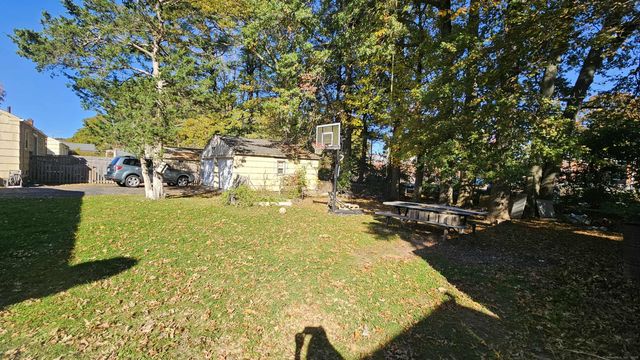 20 Goodwin Park Road, Wethersfield, CT 06109