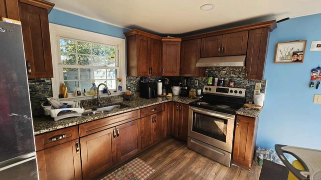 20 Goodwin Park Road, Wethersfield, CT 06109