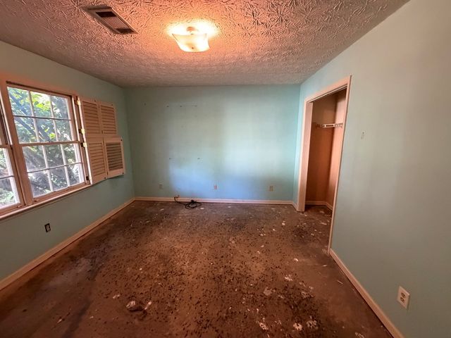 2021 Huntcliff Drive, Lawrenceville, GA 30043