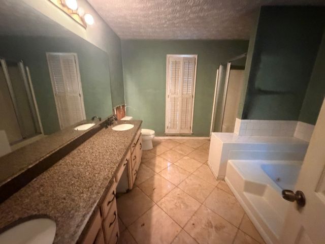 2021 Huntcliff Drive, Lawrenceville, GA 30043