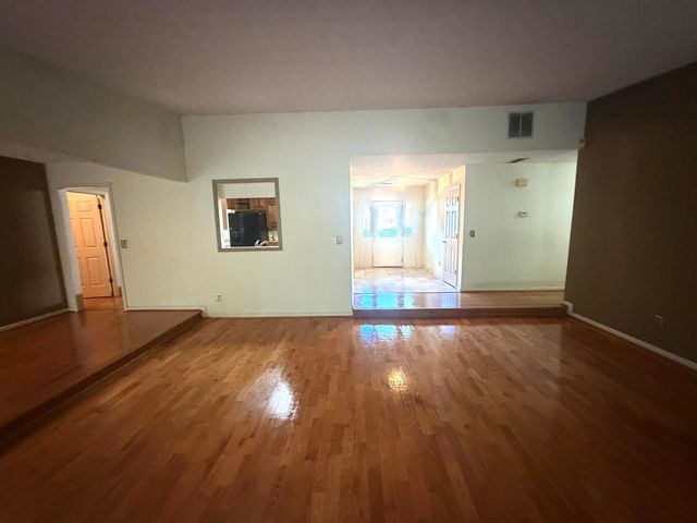 2021 Huntcliff Drive, Lawrenceville, GA 30043