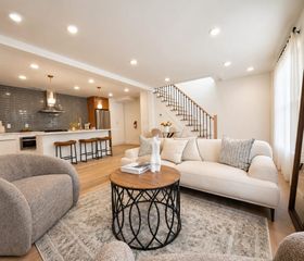 7 PIERCE AVE, Jc, Heights, NJ 07307