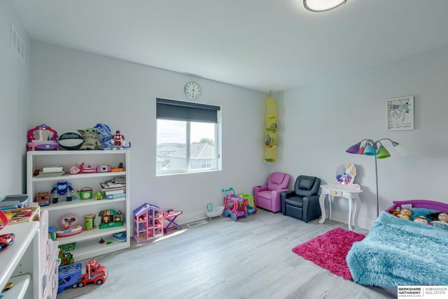 10213 N 152nd Avenue, Bennington, NE 68007