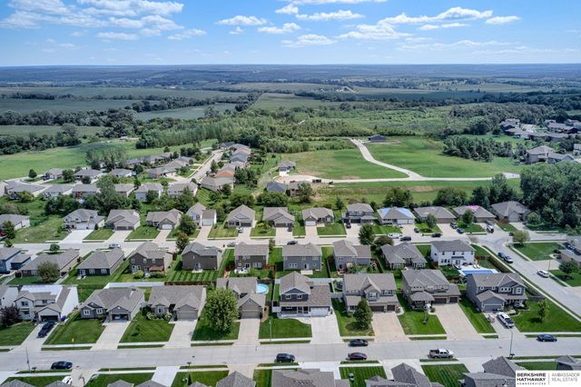 10213 N 152nd Avenue, Bennington, NE 68007