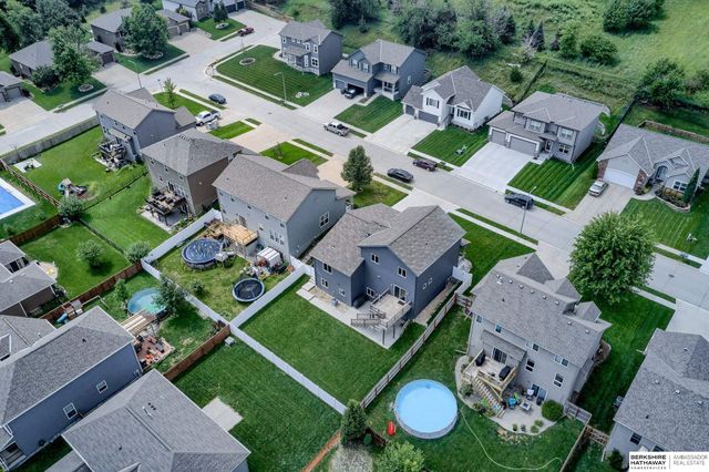 10213 N 152nd Avenue, Bennington, NE 68007