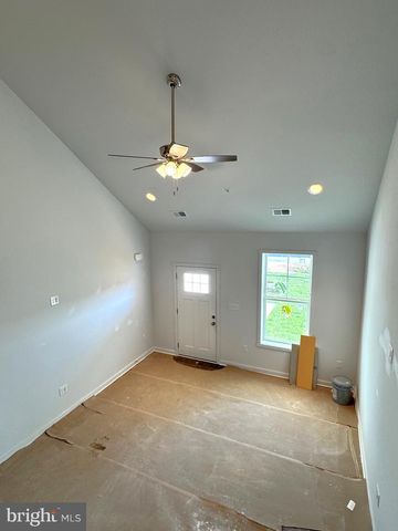 P2 BARRIER REEF DR, Martinsburg, WV 25403