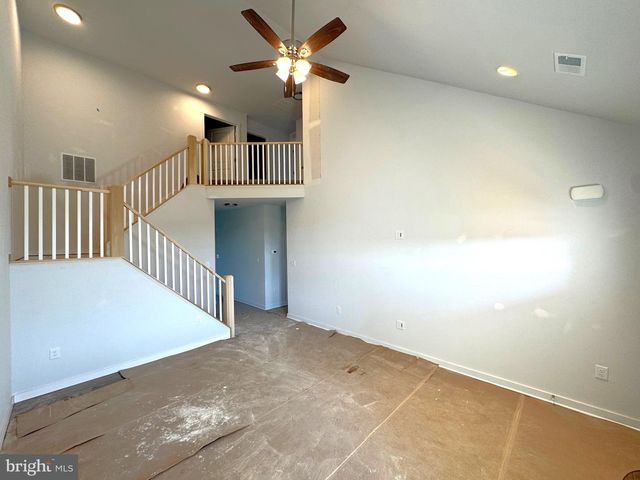 P2 BARRIER REEF DR, Martinsburg, WV 25403