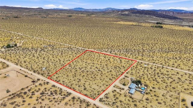 57541 Encantado Road, Landers, CA 92285
