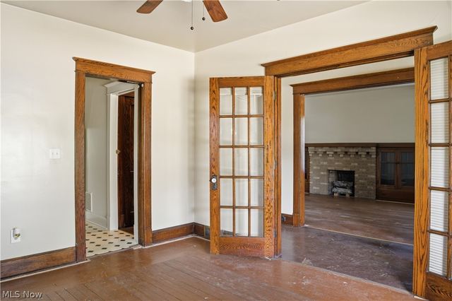 33 E Earle Avenue, Youngstown, OH 44507