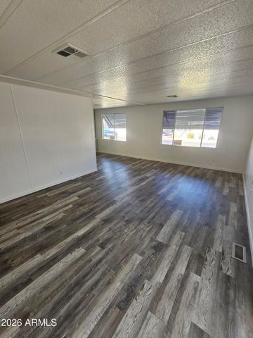 2650 W UNION HILLS Drive 328, Phoenix, AZ 85027