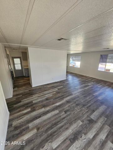 2650 W UNION HILLS Drive 328, Phoenix, AZ 85027