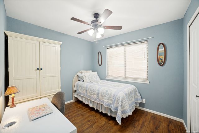 9215 KINGS CROSS ST, San Antonio, TX 78254