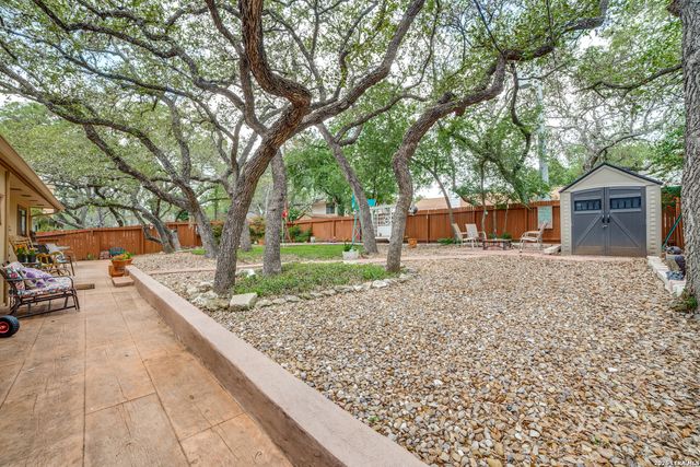 9215 KINGS CROSS ST, San Antonio, TX 78254