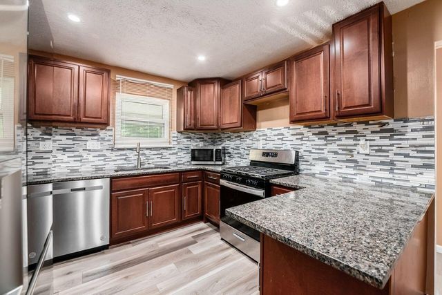 1914 Walden Drive, Columbus, OH 43229