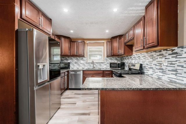 1914 Walden Drive, Columbus, OH 43229