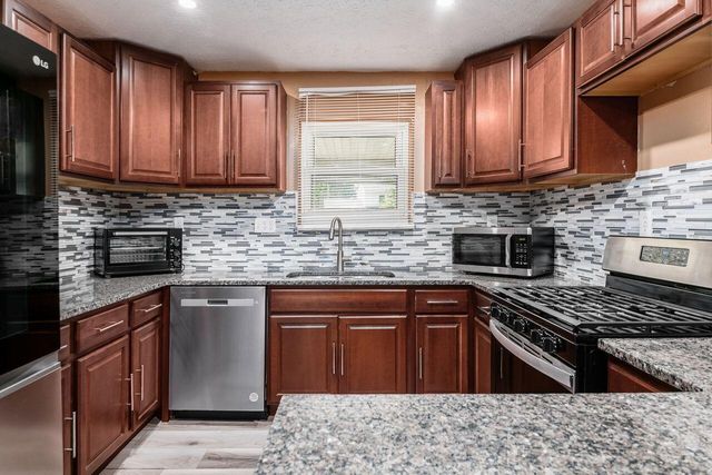 1914 Walden Drive, Columbus, OH 43229