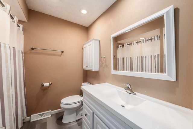 1914 Walden Drive, Columbus, OH 43229